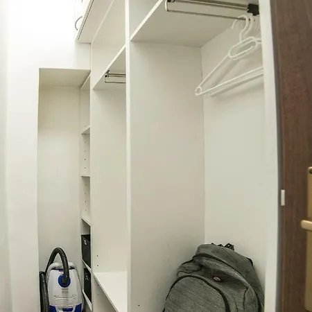 Midtown Center Апартаменты