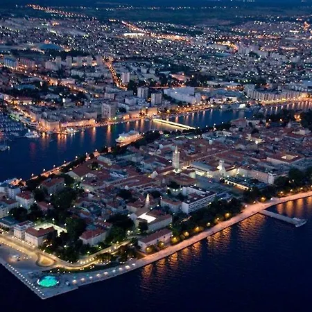 Midtown Center Апартаменты Задар